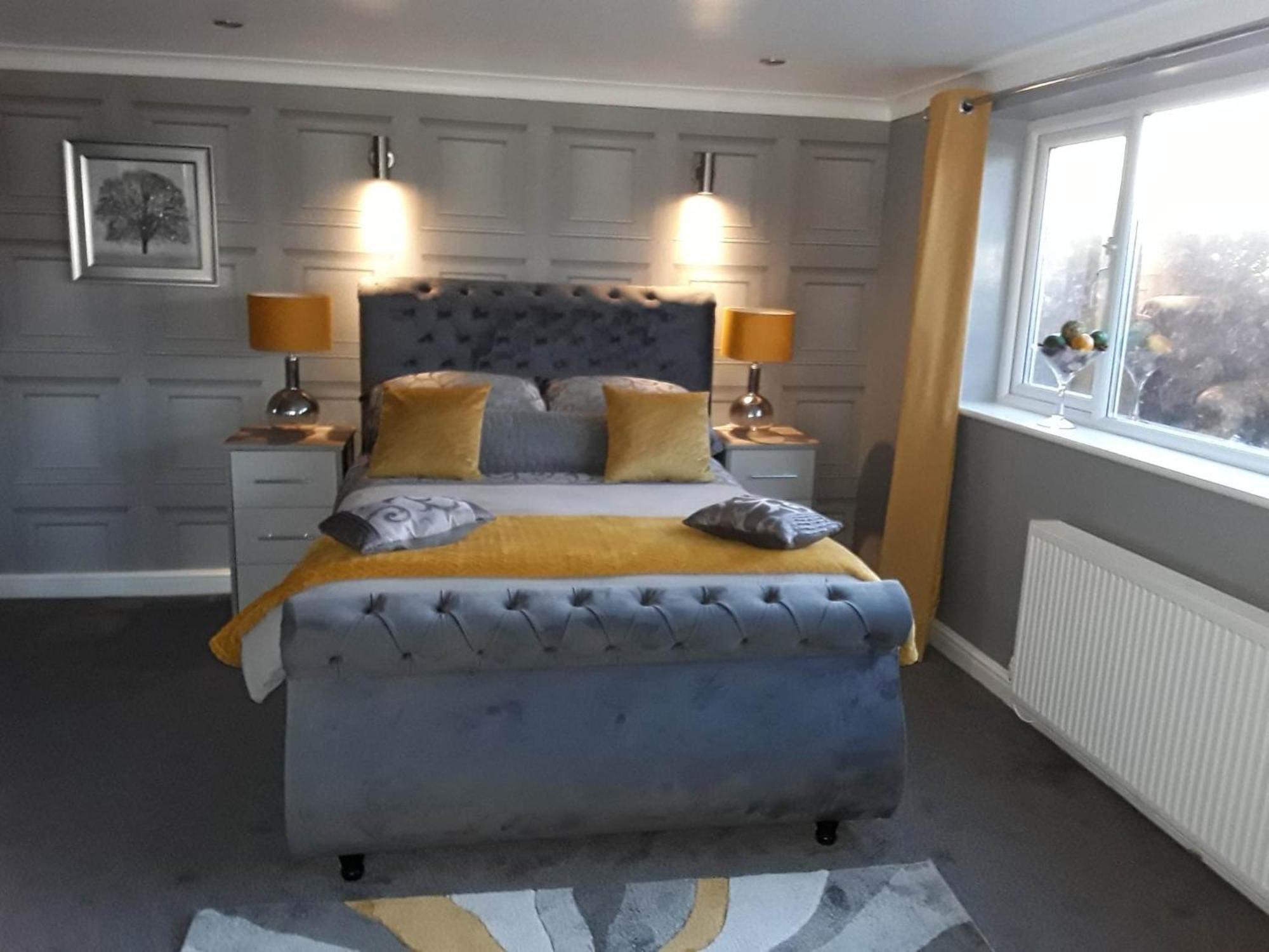 No 7 Boutique Apartment 울버스톤 외부 사진